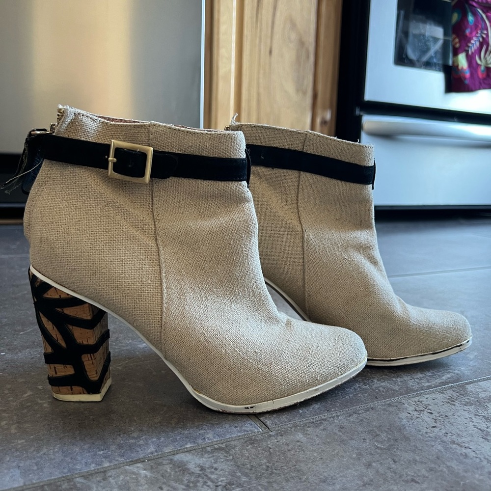 Miss Albright Heels - Size 7